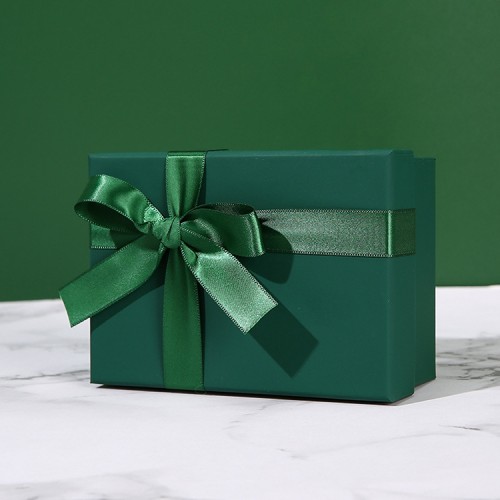 Luxury Retail Garment Clothing Package Gift Packaging Paper Boxes With Logo For Dress T Shirt